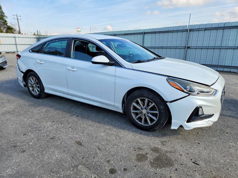 Photo 4 from auction – 2019 HYUNDAI SONATA with VIN 5NPE24AF3KH743140