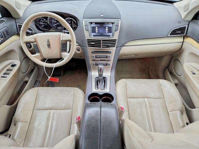 Photo 8 from auction – 2011 LINCOLN MKT with VIN 2LMHJ5AT3BBJ51020