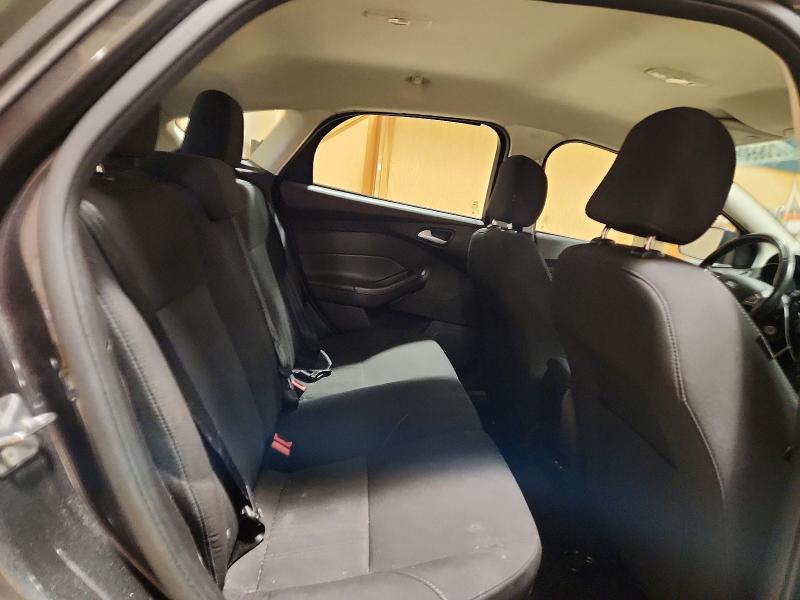 Photo 10 from auction – 2016 FORD FOCUS SE with VIN 1FADP3K25GL227972