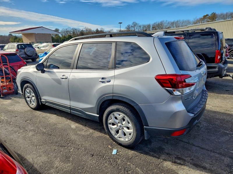 Photo 2 from auction – 2019 SUBARU FORESTER with VIN JF2SKACC6KH424416
