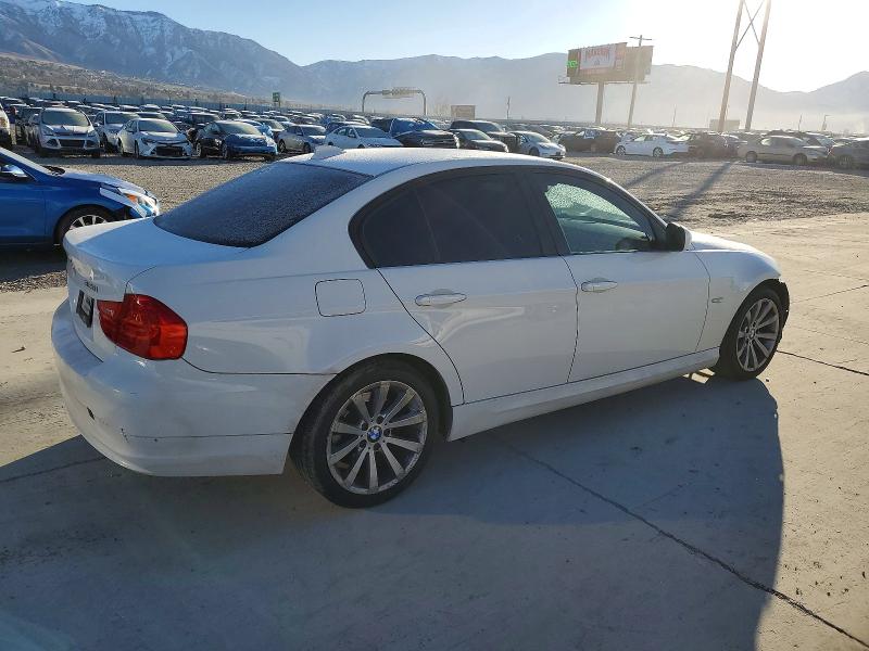 Photo 3 from auction – 2011 BMW 328 with VIN WBAPH5G52BNM84522