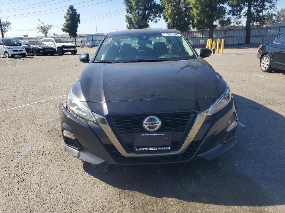 Photo 5 from auction – 2022 NISSAN ALTIMA SR with VIN 1N4BL4CV1NN353457