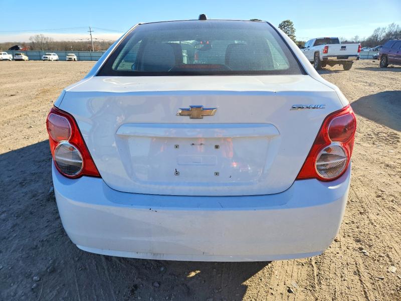 Photo 6 from auction – 2016 CHEVROLET SONIC with VIN 1G1JA5SH1G4124856