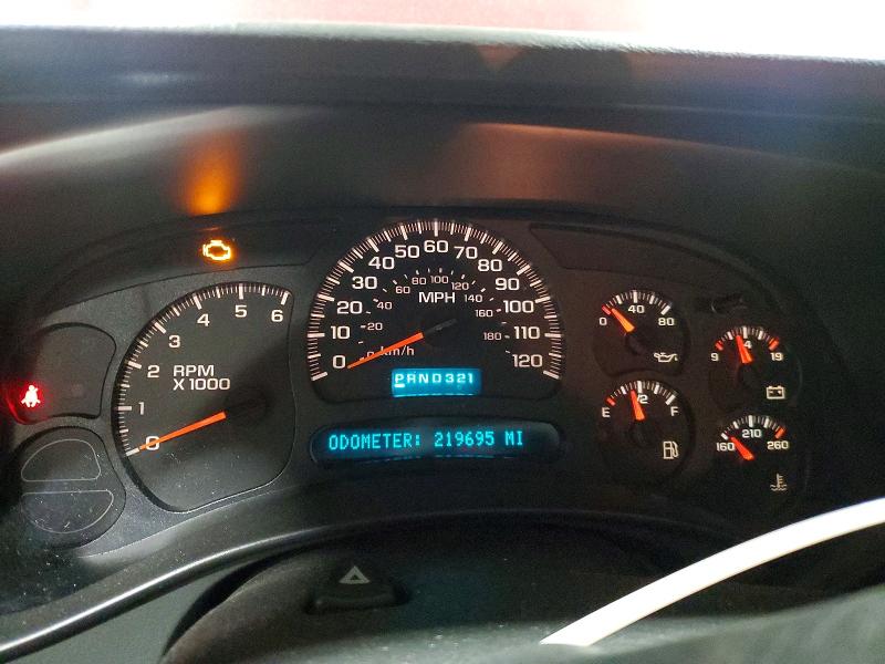Photo 9 from auction – 2005 CHEVROLET SILVERADO with VIN 1GCEC19T45Z159171
