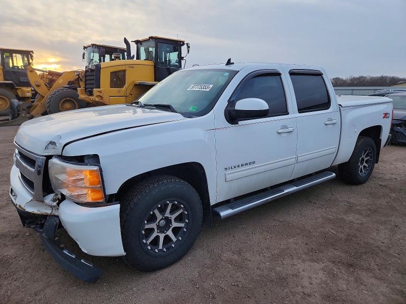CHEVROLET SILVERADO 2011 with VIN 3GCPKTE31BG355626 - Photo from auction
