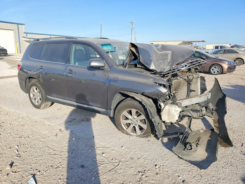 Photo 4 from auction – 2012 TOYOTA HIGHLANDER with VIN 5TDBK3EH7CS097993
