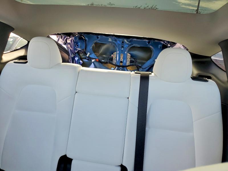 Photo 10 from auction – 2022 TESLA MODEL Y with VIN 7SAYGDEE7NF330479