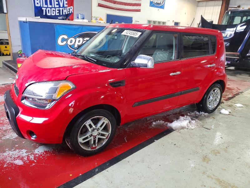 KIA SOUL 2011 with VIN KNDJT2A2XB7272332 - Photo from auction