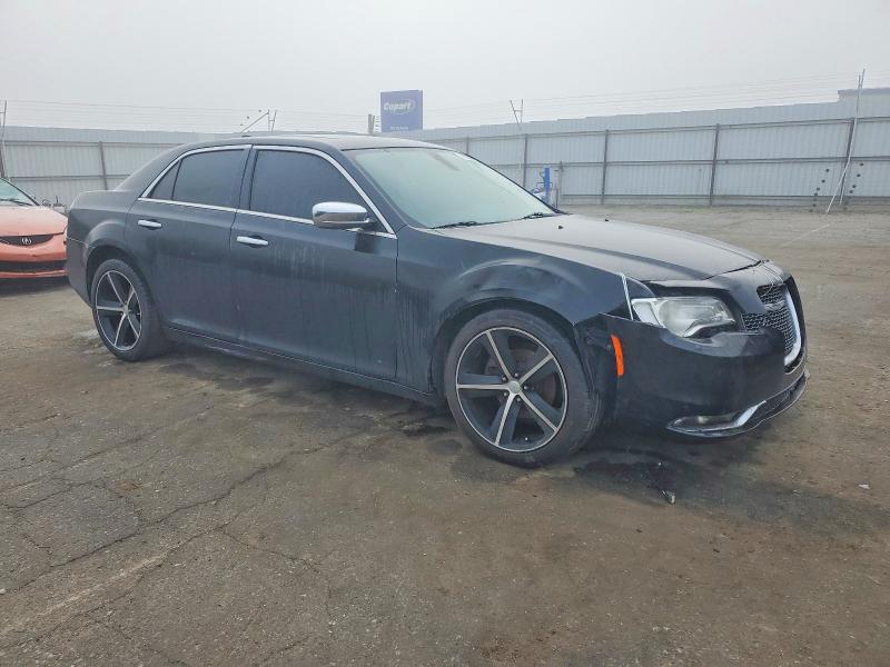 Photo 4 from auction – 2017 CHRYSLER 300C with VIN 2C3CCAEG9HH570994