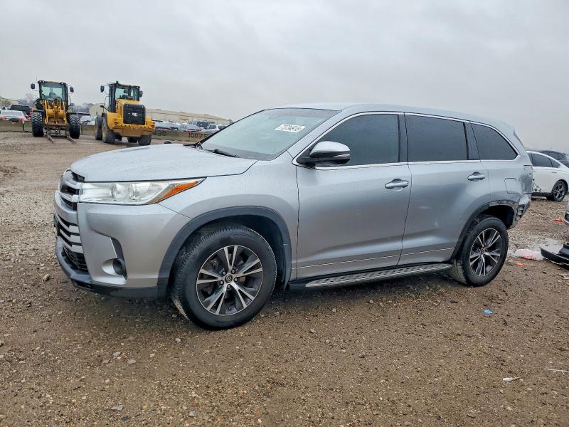 Photo 1 from auction – 2017 TOYOTA HIGHLANDER with VIN 5TDZARFH9HS031536