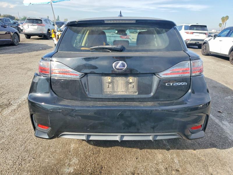 Photo 6 from auction – 2014 LEXUS CT 200 with VIN JTHKD5BH6E2177398