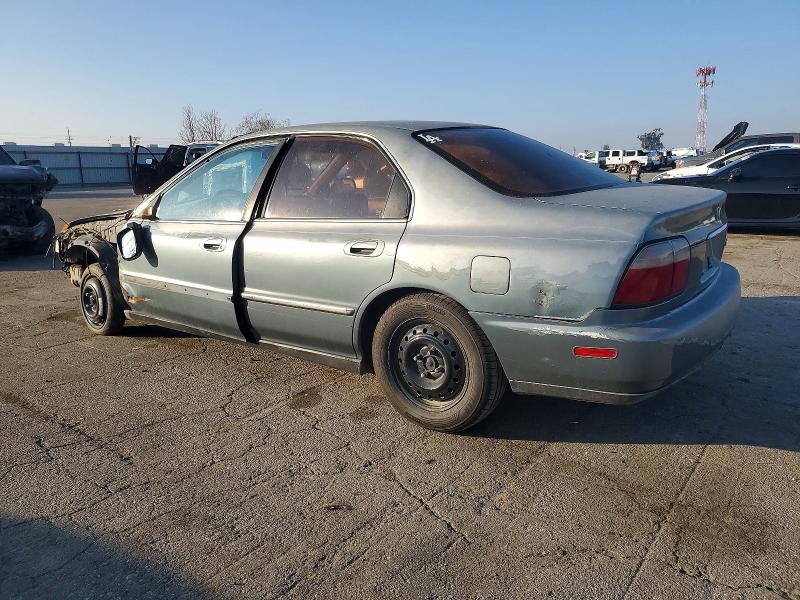 Photo 2 from auction – 1996 HONDA ACCORD with VIN 1HGCD5635TA064339