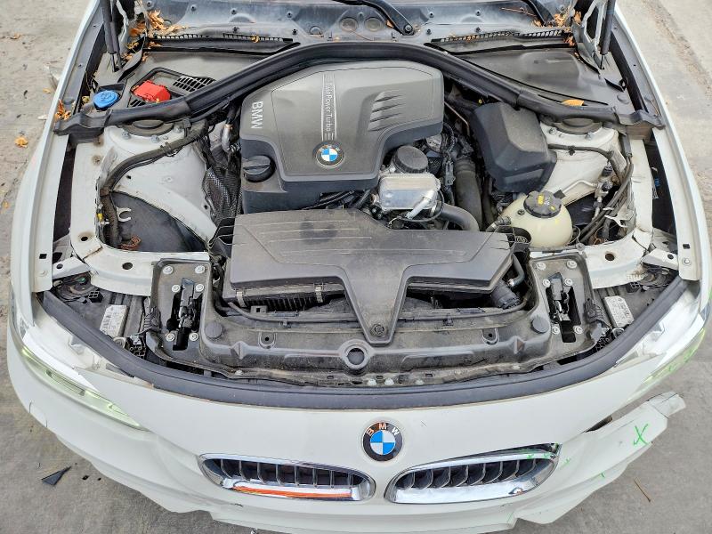 Photo 12 from auction – 2016 BMW 328 XI with VIN WBA8G5C53GK752953