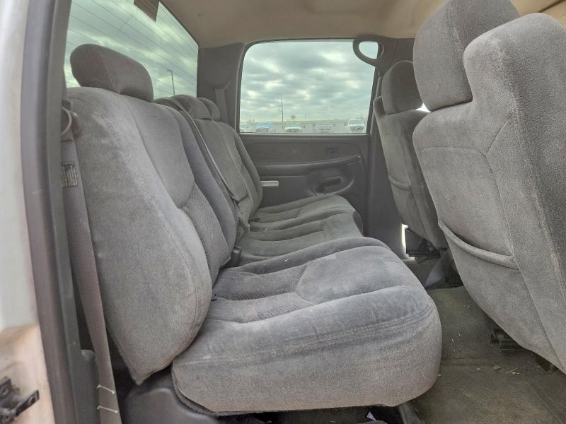 Photo 10 from auction – 2003 CHEVROLET SILVERADO2 with VIN 1GCGC13U63F113267