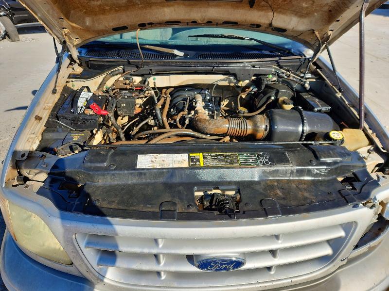 Снимка 11 от търг – 2003 FORD F150 с VIN 2FTRF172X3CB08867