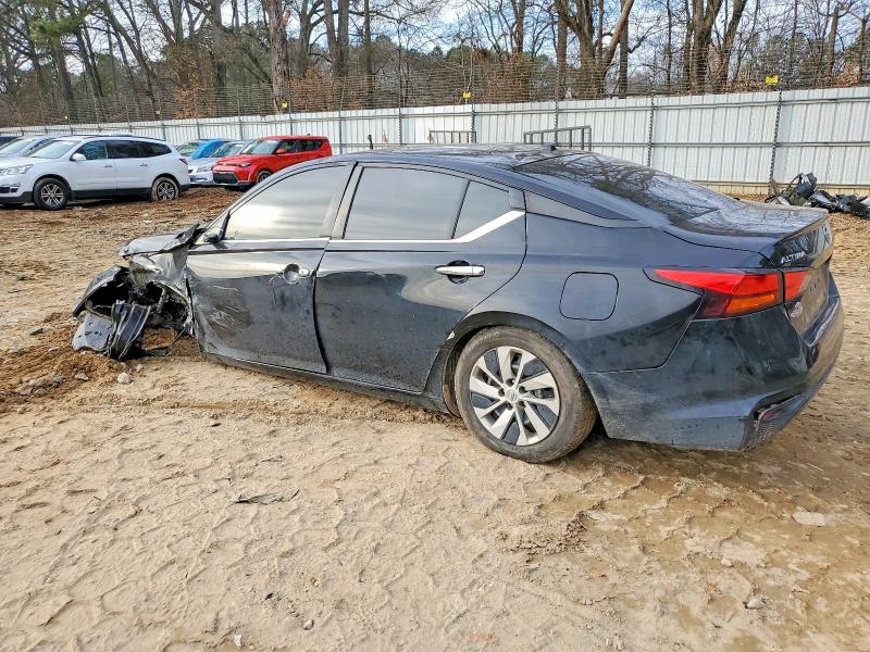 Photo 2 from auction – 2020 NISSAN ALTIMA S with VIN 1N4BL4BV4LC142229