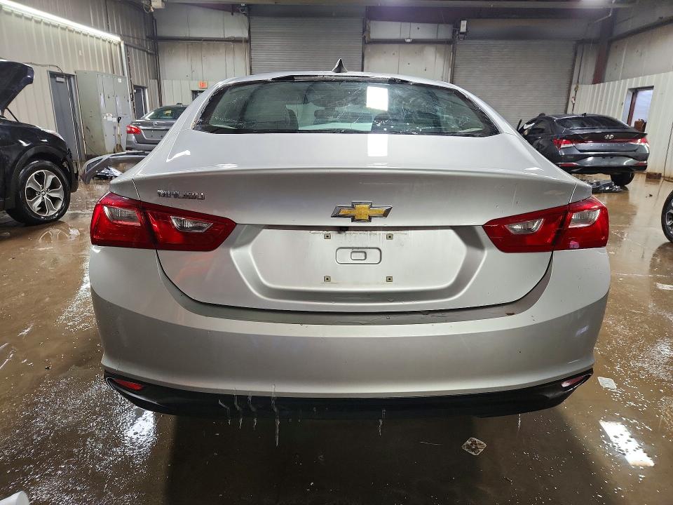 Photo 6 from auction – 2017 CHEVROLET MALIBU with VIN 1G1ZB5ST2HF264392