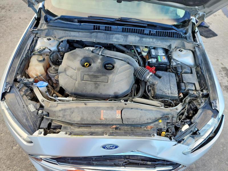 Photo 11 from auction – 2016 FORD FUSION SE with VIN 3FA6P0T92GR320436