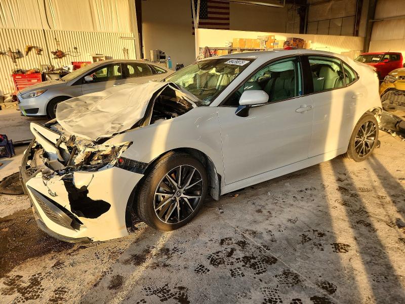 Photo 1 from auction – 2022 TOYOTA CAMRY with VIN 4T1G11BK3NU060348