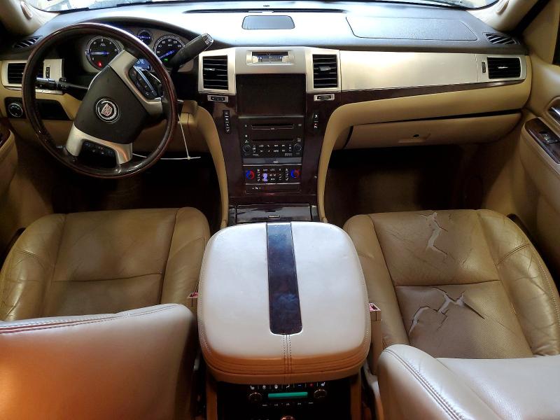 Photo 8 from auction – 2010 CADILLAC ESCALADE L with VIN 1GYUCBEF2AR290864