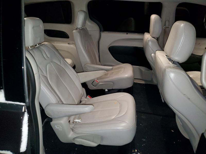 Photo 11 from auction – 2018 CHRYSLER PACIFICA with VIN 2C4RC1BG1JR123411
