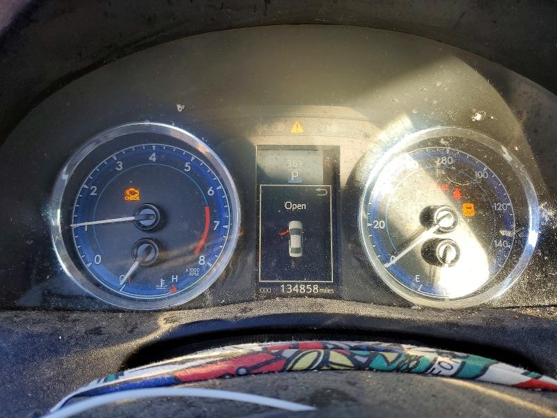 Photo 9 from auction – 2018 TOYOTA COROLLA with VIN 5YFBURHE8JP834980