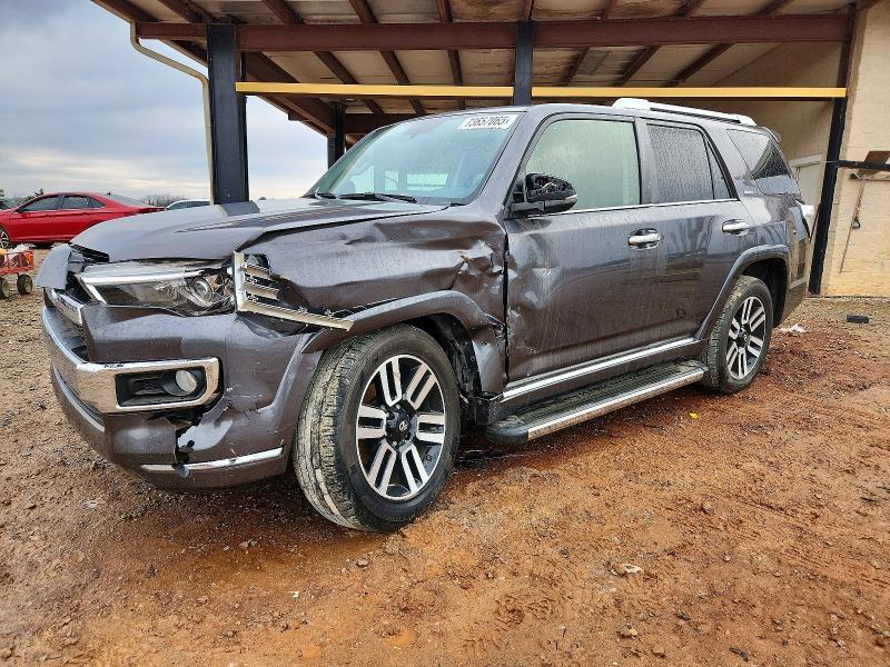 TOYOTA 4RUNNER 2018 with VIN JTEZU5JR7J5190028 - Photo from auction