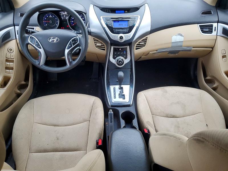 Photo 8 from auction – 2012 HYUNDAI ELANTRA GL with VIN 5NPDH4AE7CH103242