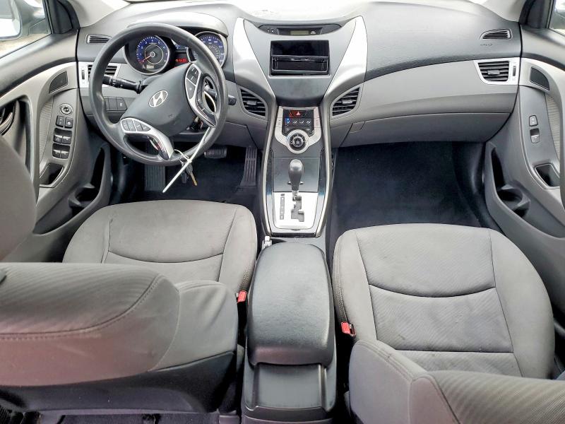 Photo 8 from auction – 2012 HYUNDAI ELANTRA GL with VIN KMHDH4AE3CU188744