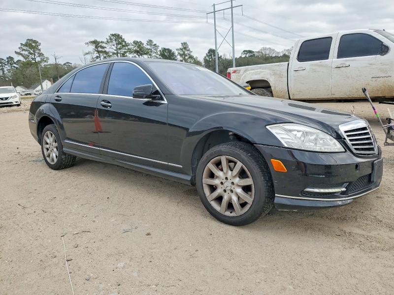 Photo 4 from auction – 2011 MERCEDES-BENZ S 550 with VIN WDDNG7BB7BA403341