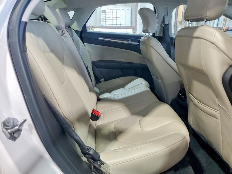 Photo 10 from auction – 2016 FORD FUSION with VIN 3FA6P0K96GR349777