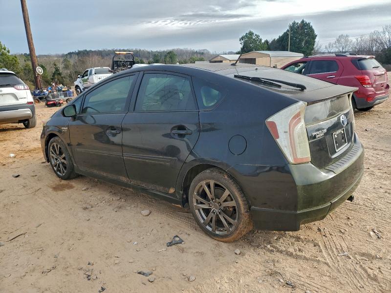 Photo 2 from auction – 2013 TOYOTA PRIUS with VIN JTDKN3DU1D5625296