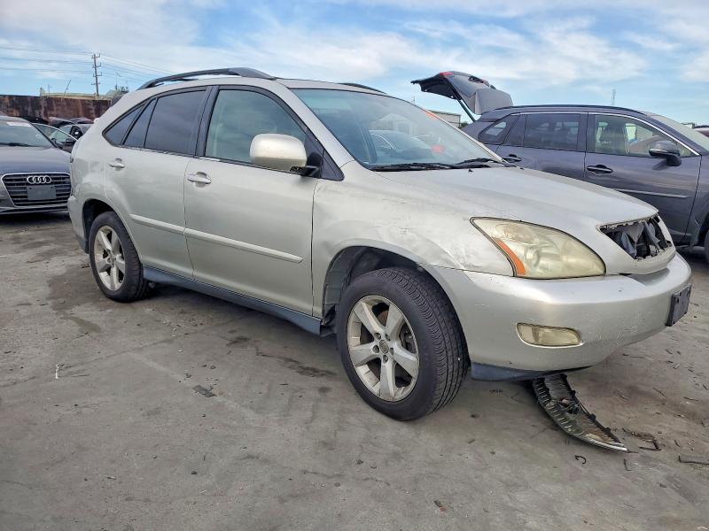 Photo 4 from auction – 2005 LEXUS RX 330 with VIN JTJGA31U550049262