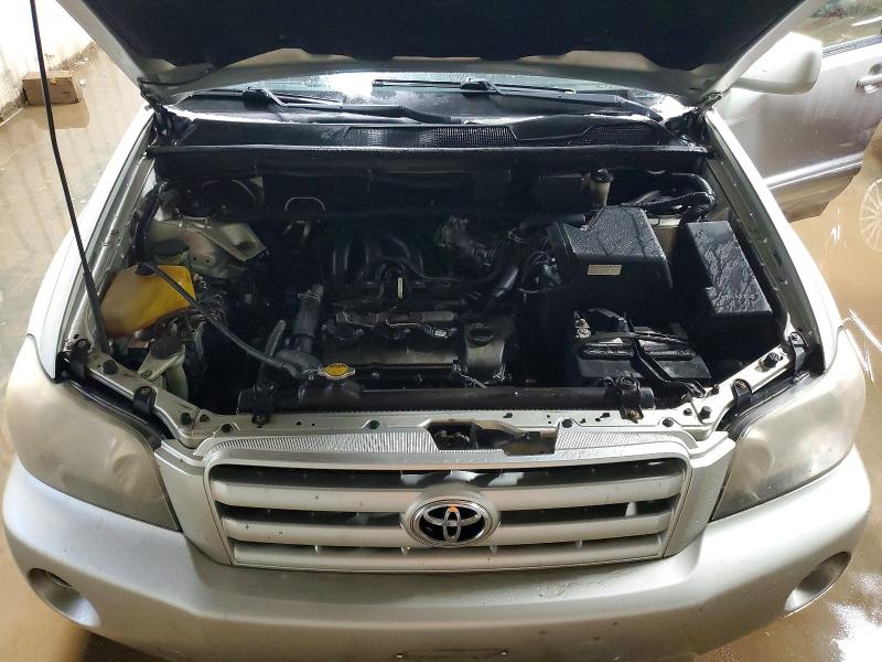 Photo 11 from auction – 2005 TOYOTA HIGHLANDER with VIN JTEEP21A550113370