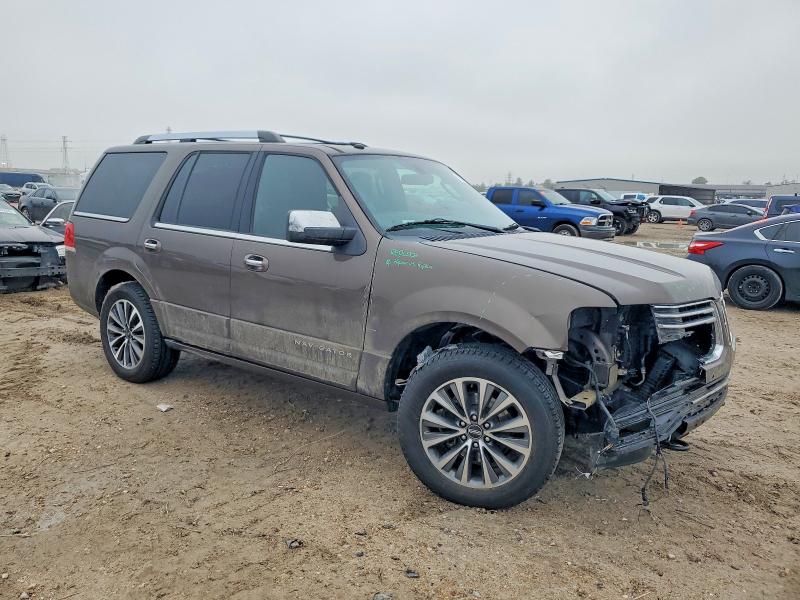 Photo 4 from auction – 2016 LINCOLN NAVIGATOR with VIN 5LMJJ2HTXGEL06818