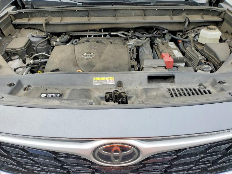 Photo 12 from auction – 2022 TOYOTA HIGHLANDER with VIN 5TDGZRBH8NS180456