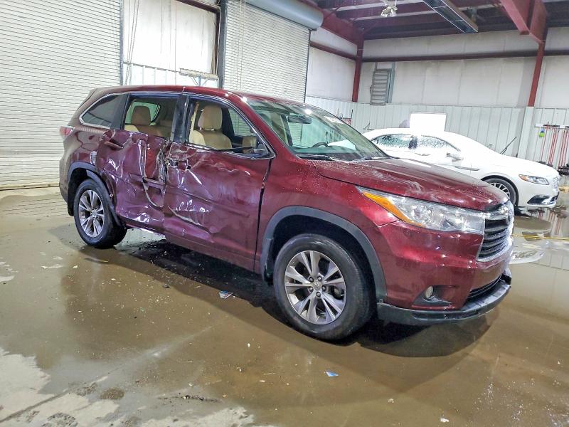 Photo 4 from auction – 2015 TOYOTA HIGHLANDER with VIN 5TDBKRFH2FS183055
