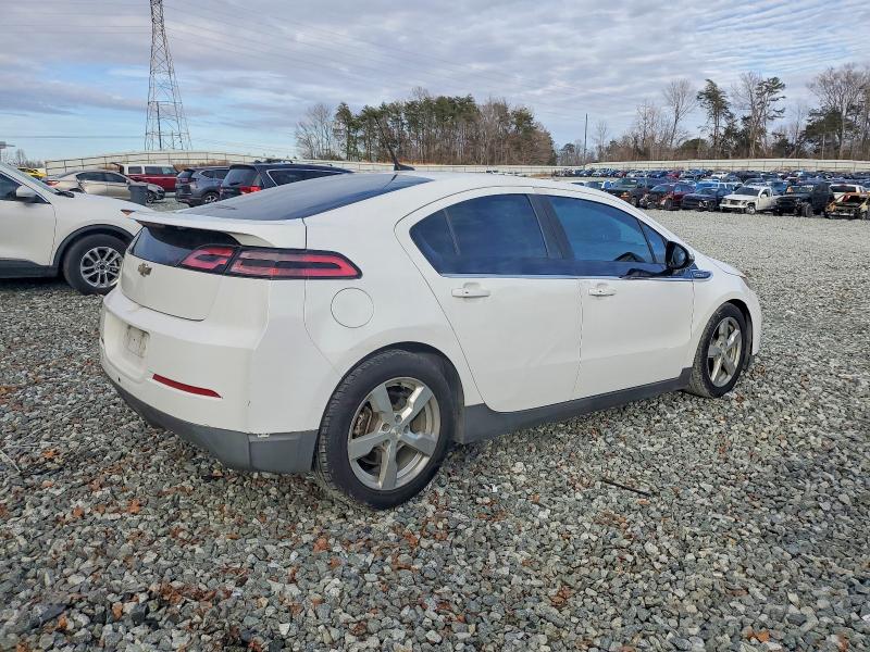 Photo 3 from auction – 2013 CHEVROLET VOLT with VIN 1G1RA6E42DU117766