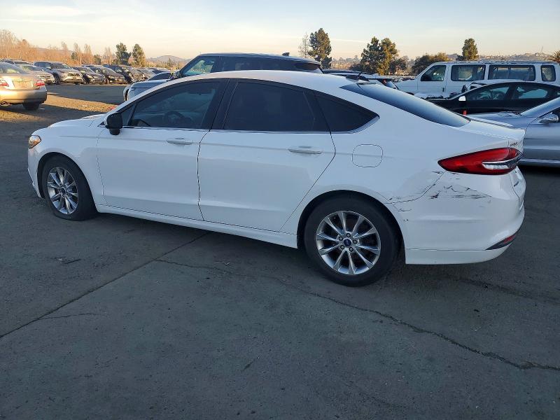 Photo 2 from auction – 2017 FORD FUSION SE with VIN 3FA6P0H77HR180635