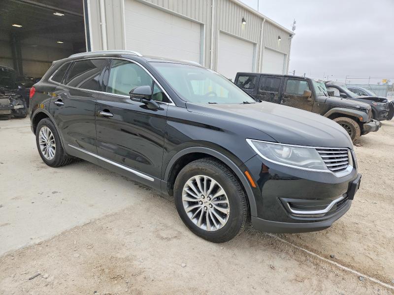 Photo 4 from auction – 2016 LINCOLN MKX SELECT with VIN 2LMTJ8KR1GBL71715