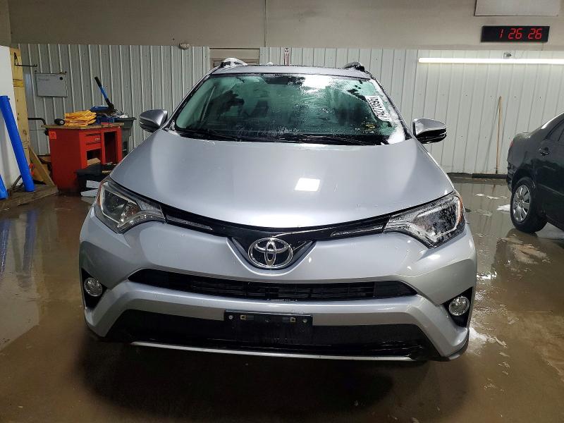 Photo 5 from auction – 2016 TOYOTA RAV4 XLE with VIN 2T3WFREV5GW244637