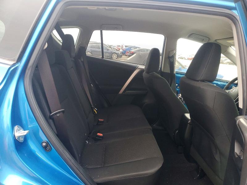 Photo 11 from auction – 2017 TOYOTA RAV4 LE with VIN JTMZFREV9HJ700541