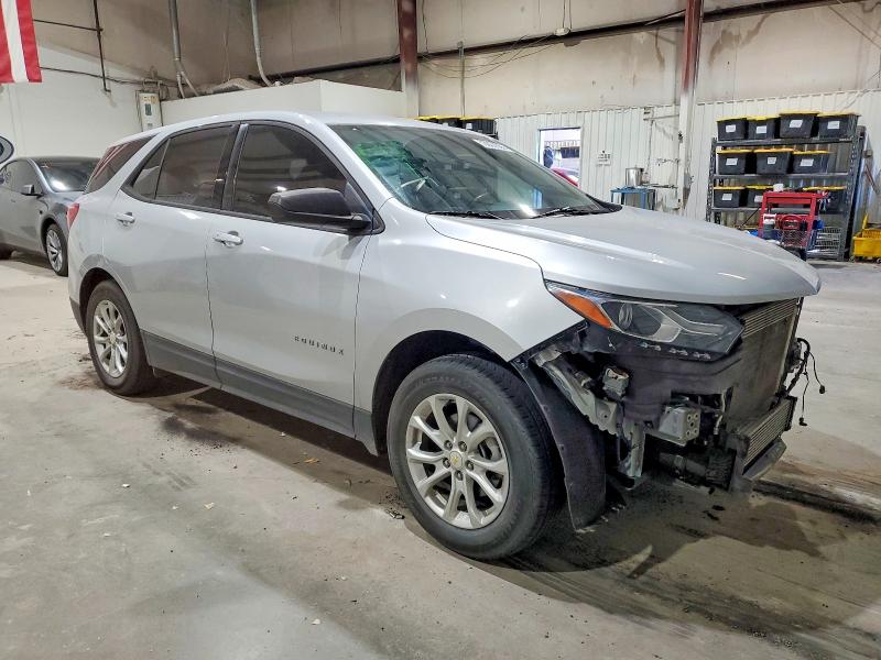 Photo 4 from auction – 2018 CHEVROLET EQUINOX with VIN 2GNAXHEV5J6230734