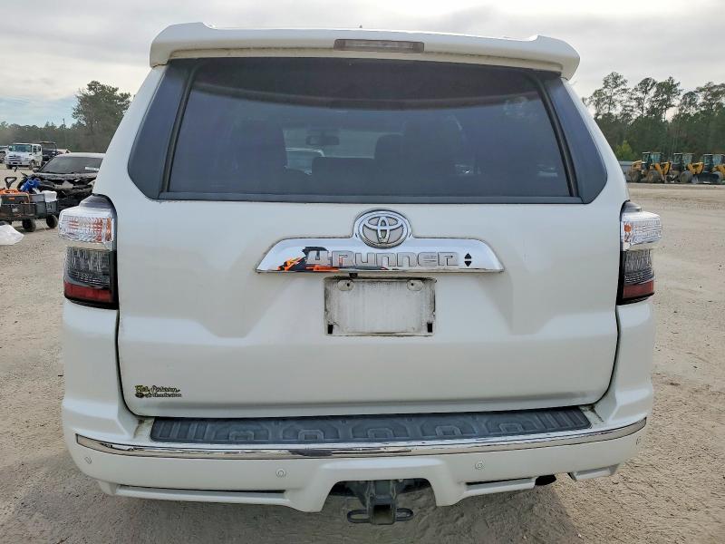 Photo 6 from auction – 2014 TOYOTA 4RUNNER SR with VIN JTEZU5JR8E5076304