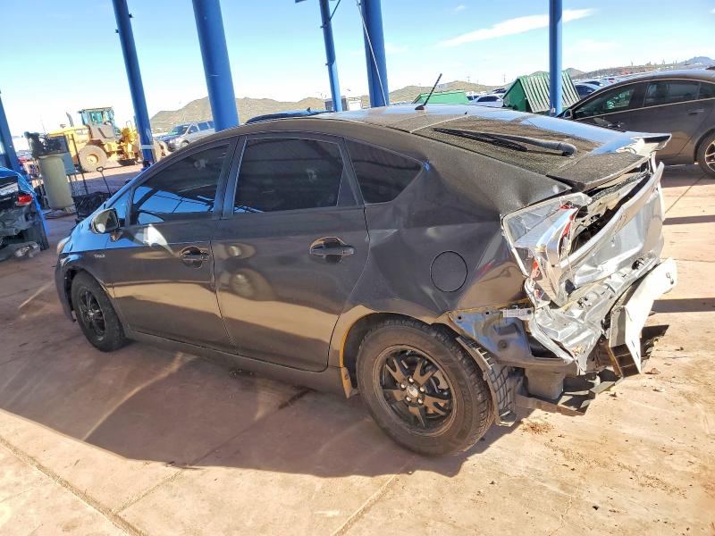 Photo 2 from auction – 2013 TOYOTA PRIUS with VIN JTDKN3DU4D5559472