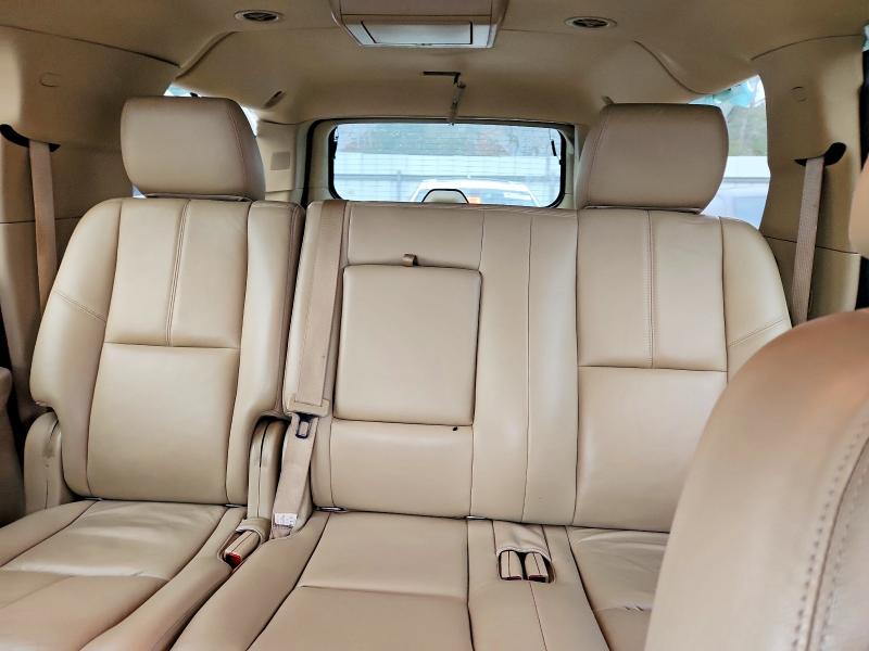 Photo 10 from auction – 2012 CHEVROLET SUBURBAN K with VIN 1GNSKJE76CR134792