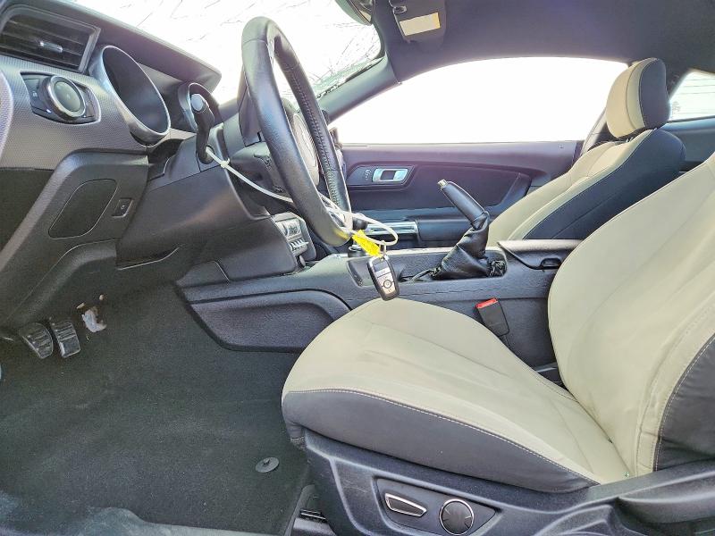 Photo 7 from auction – 2019 FORD MUSTANG with VIN 1FA6P8THXK5205052