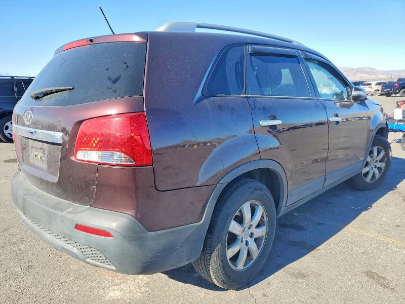 Photo 3 from auction – 2012 KIA SORENTO BA with VIN 5XYKTDA2XCG249413