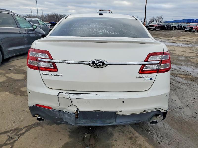 Photo 6 from auction – 2016 FORD TAURUS LIM with VIN 1FAHP2J81GG107838