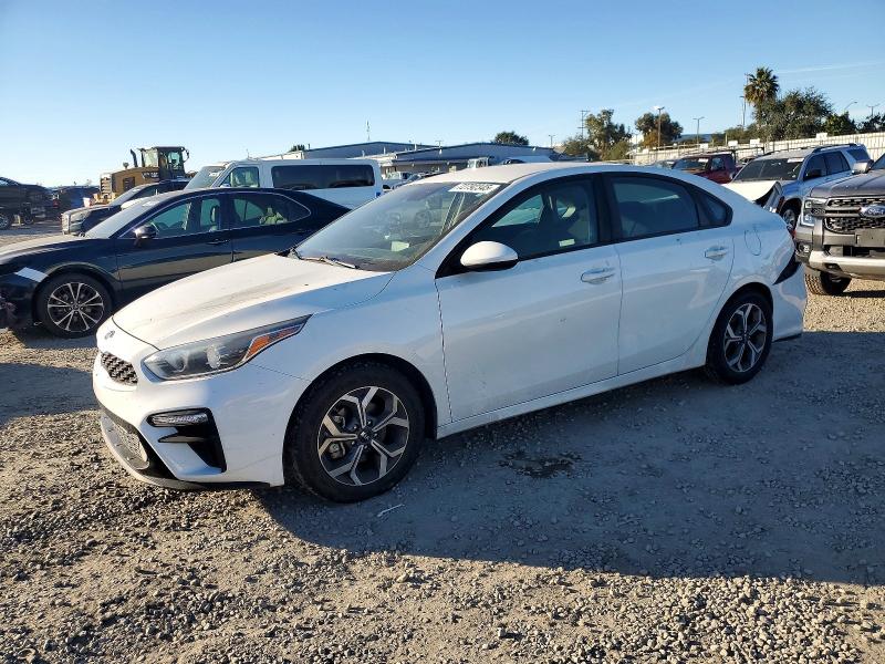 KIA FORTE FE 2019 with VIN 3KPF24AD2KE044556 - Photo from auction